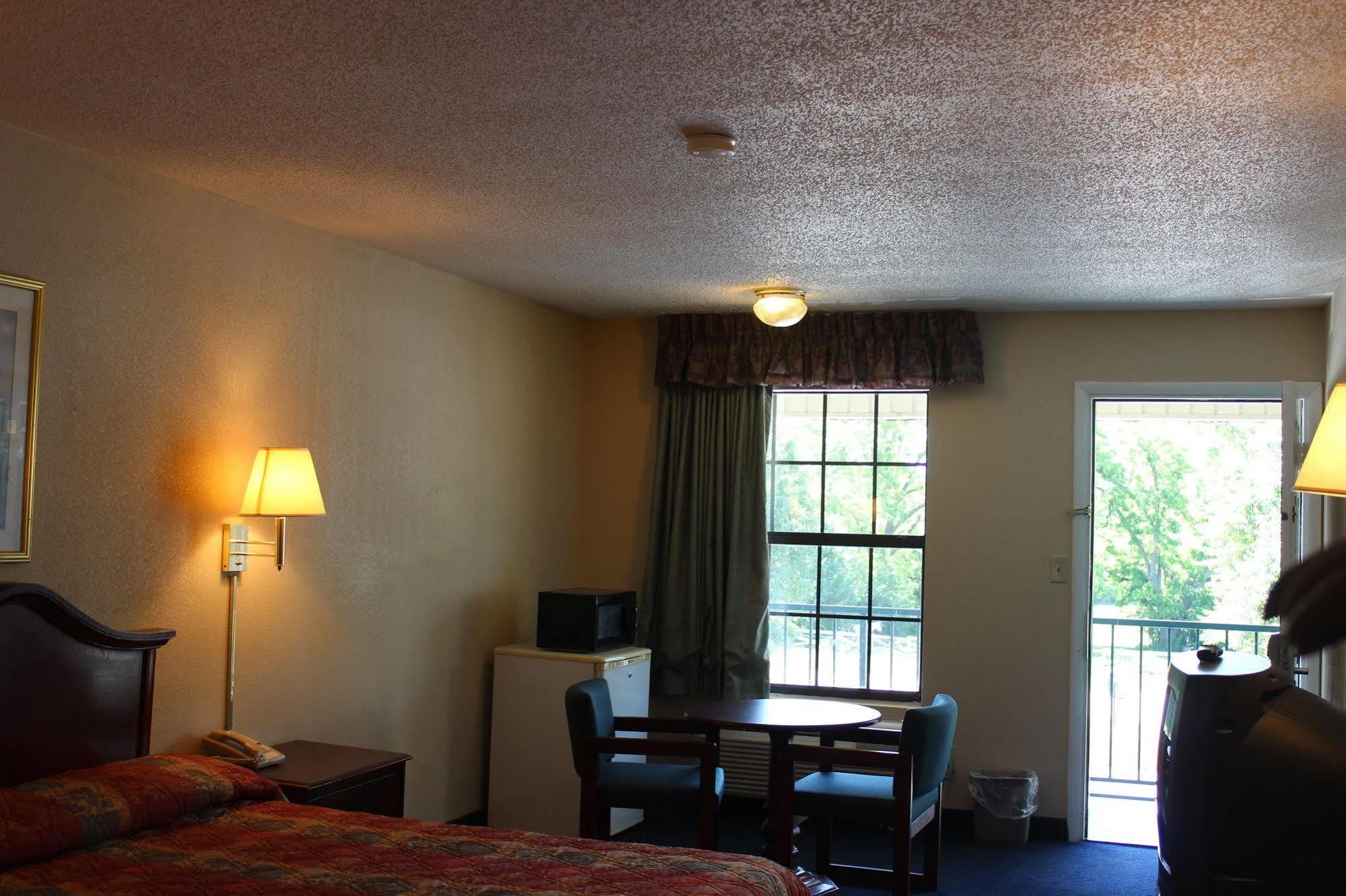 Deer Acres Inn Monroe Eksteriør billede